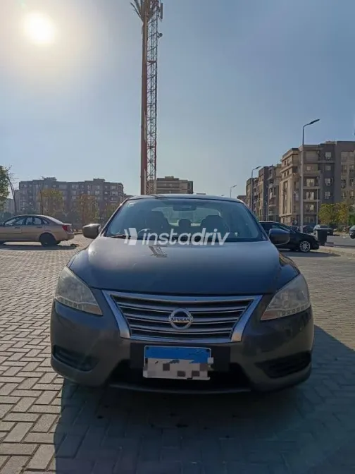 Nissan Sentra 2019 Gray Used for Sale - 1