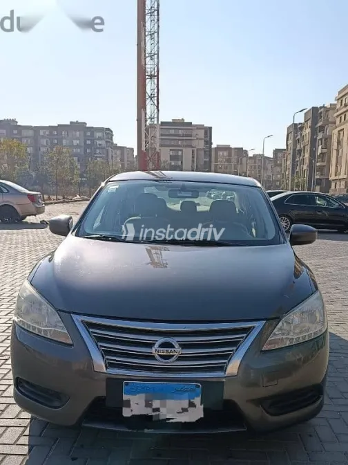 Nissan Sentra 2019 Gray Used for Sale - 2