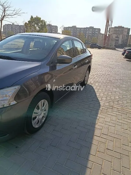 Nissan Sentra 2019 Gray Used for Sale - 5