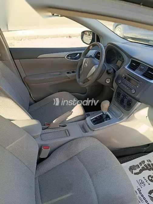 Nissan Sentra 2019 Gray Used for Sale - 8
