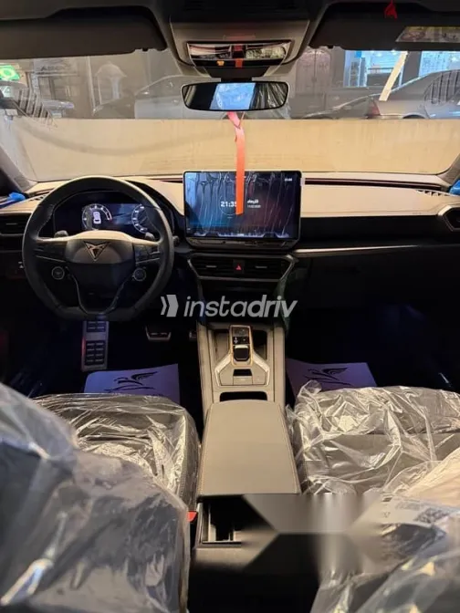 كوبرا ليون 2026 فضي جديدة للبيع - 4