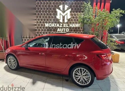 Seat Leon 2020 Burgundy Used for Sale - 5