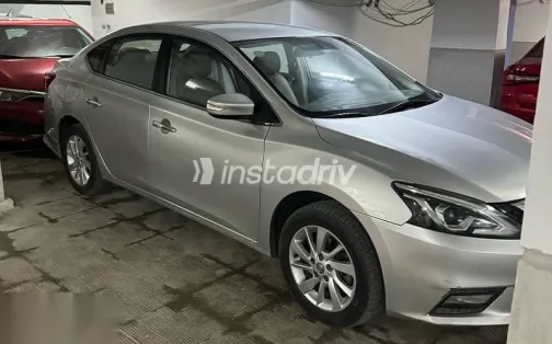 نيسان سنترا 2021 رمادي مستعملة للبيع - 5