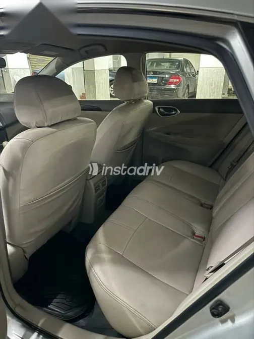 نيسان سنترا 2021 رمادي مستعملة للبيع - 6