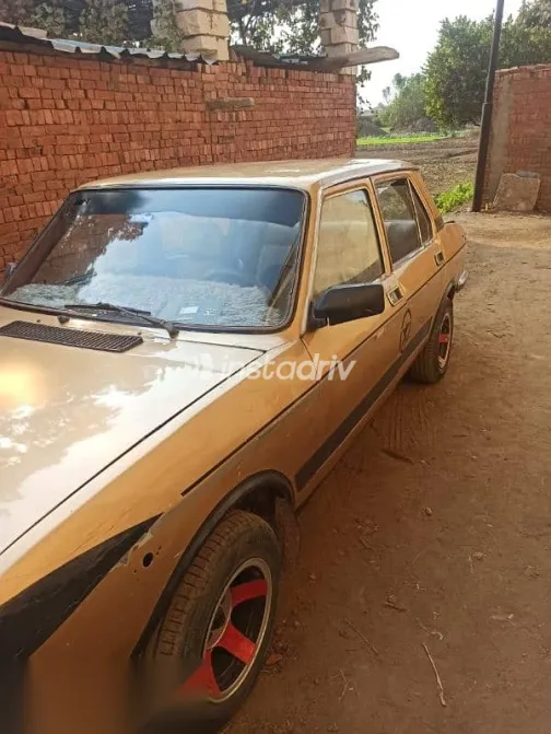 فيات 132 1972 ذهبي مستعملة للبيع - 3