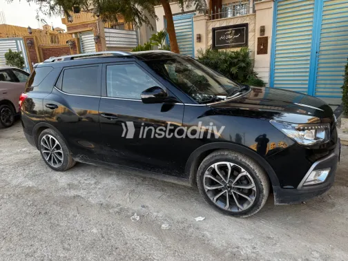 Ssang Yong Tivoli 2018 White Used for Sale - 2