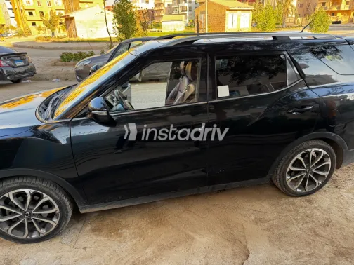 Ssang Yong Tivoli 2018 White Used for Sale - 5