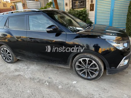 Ssang Yong Tivoli 2018 White Used for Sale - 9