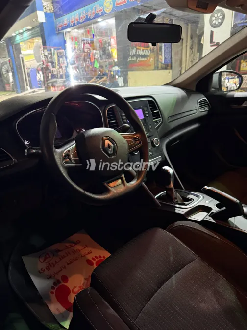 رينو ميجان 2021 أبيض مستعملة للبيع - 3