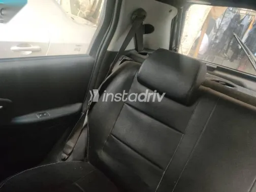 فيات بونتو 2002 أسود مستعملة للبيع - 3