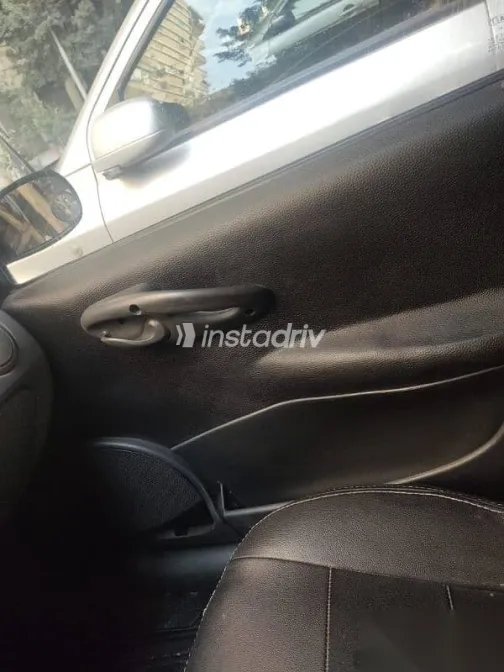 فيات بونتو 2002 أسود مستعملة للبيع - 5