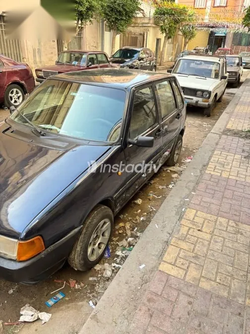 فيات اونو 1994 أزرق غامق مستعملة للبيع - 2
