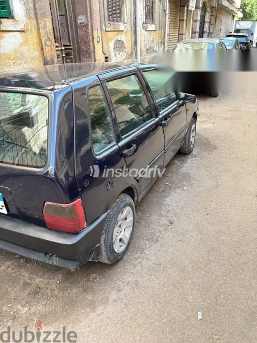 فيات اونو 1994 أزرق غامق مستعملة للبيع - 4