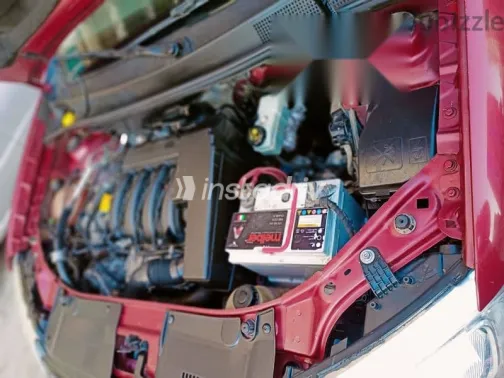 Renault Sandero 2018 Red Used for Sale - 9