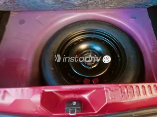 Renault Sandero 2018 Red Used for Sale - 10