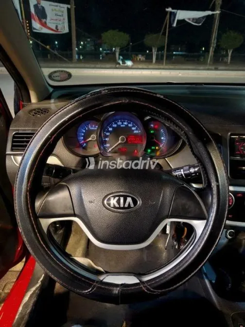 Kia Picanto 2015 Red Used for Sale - 3