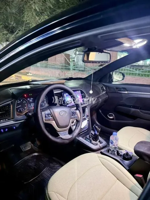 Hyundai Elantra AD 2019 Black Used for Sale - 3