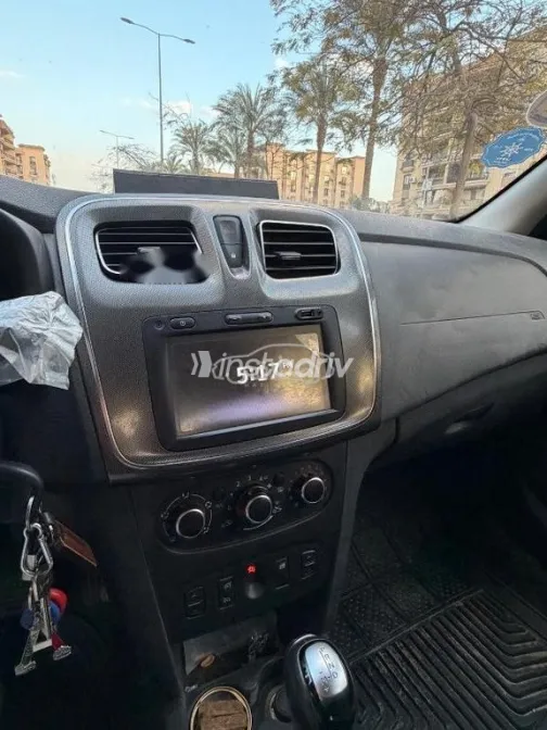 رينو سانديرو  ( ستيب  واى ) 2020 أبيض مستعملة للبيع - 5