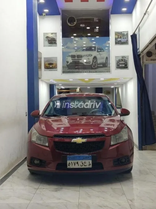 شيفروليه كروز 2011 أحمر مستعملة للبيع - 2