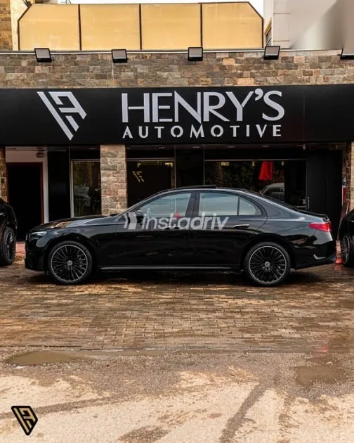مرسيدس E 300 2025 أسود جديدة للبيع - 3