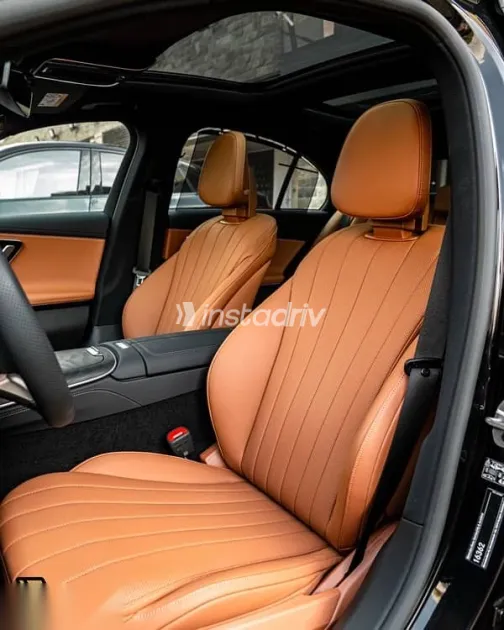 مرسيدس E 300 2025 أسود جديدة للبيع - 8