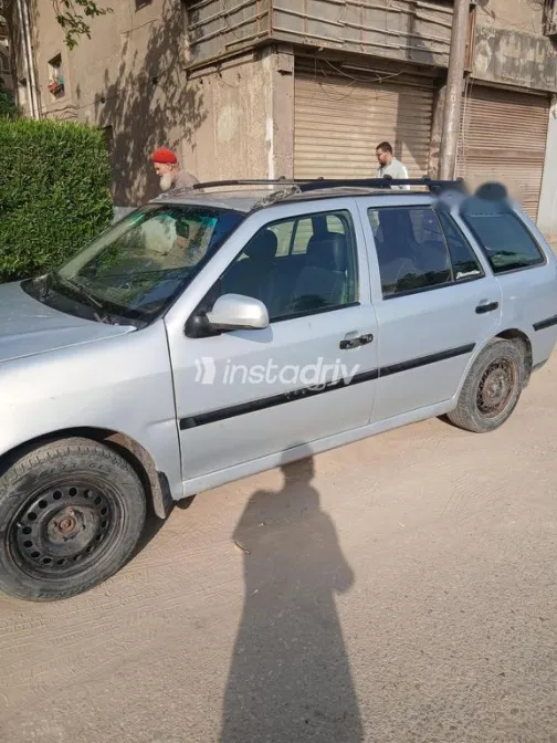 فولكس فاغن باراتى 2005 فضي مستعملة للبيع - 4