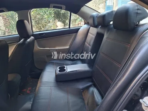 ميتسوبيشي لانسر 2015 أسود مستعملة للبيع - 4