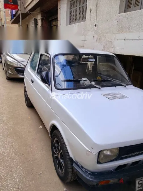 فيات 127 1978 أبيض مستعملة للبيع - 4