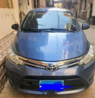 تويوتا ياريس 2014 أزرق مستعملة للبيع