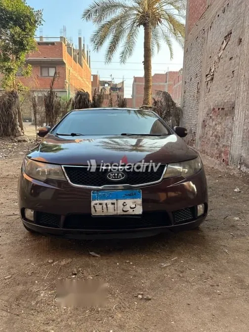 Kia Cerato 2010 Burgundy Used for Sale - 3