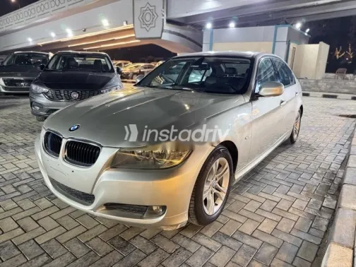 BMW 318 2011 Silver Used for Sale - 1