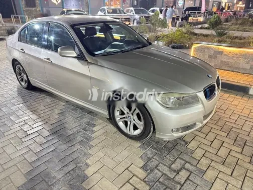 BMW 318 2011 Silver Used for Sale - 2