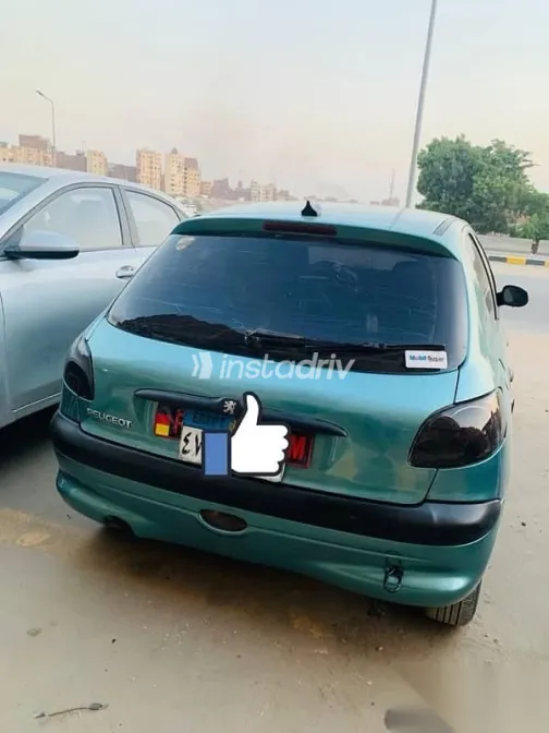 بيجو 206 2001 أخضر مستعملة للبيع - 3