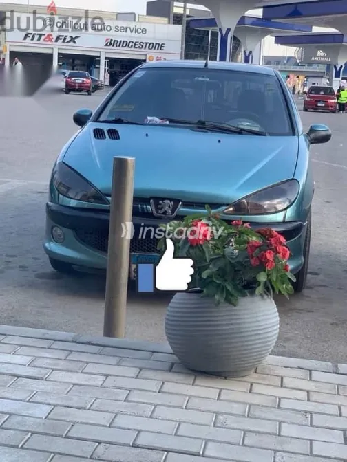 بيجو 206 2001 أخضر مستعملة للبيع - 4