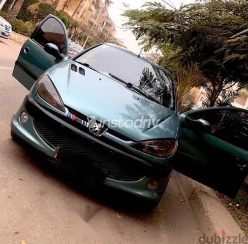 بيجو 206 2001 أخضر مستعملة للبيع - 6