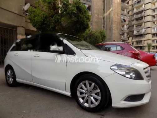 Mercedes B 180 2014 White Used for Sale - 4