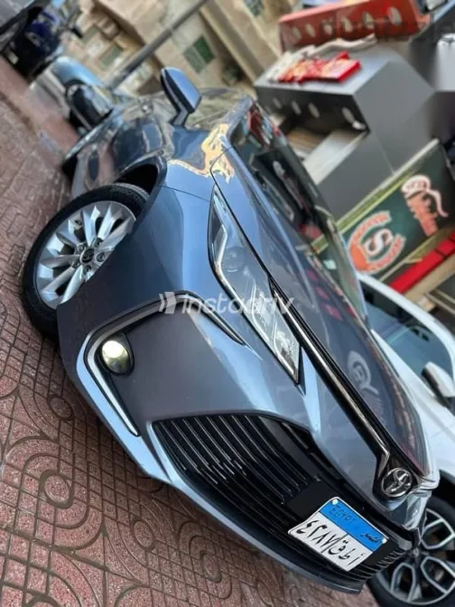 تويوتا كورولا 2021 أزرق غامق جديدة للبيع - 3