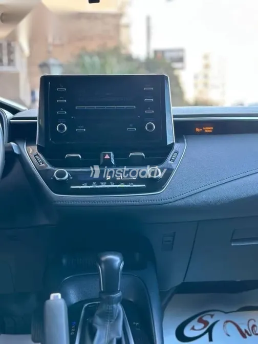 تويوتا كورولا 2021 أزرق غامق جديدة للبيع - 10