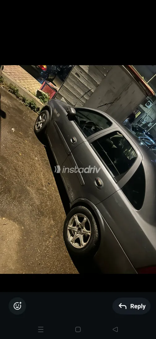 اوبل كورسا 2004 أبيض مستعملة للبيع - 1