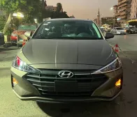 هيونداي إلنترا 2026 بني جديدة للبيع