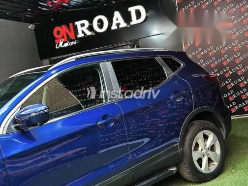 نيسان قشقاي 2021 أزرق غامق مستعملة للبيع - 4