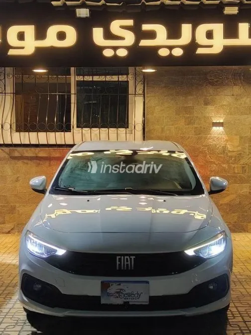 فيات تيبو 2022 أبيض مستعملة للبيع - 1