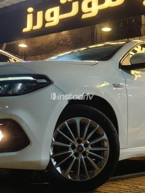 فيات تيبو 2022 أبيض مستعملة للبيع - 5