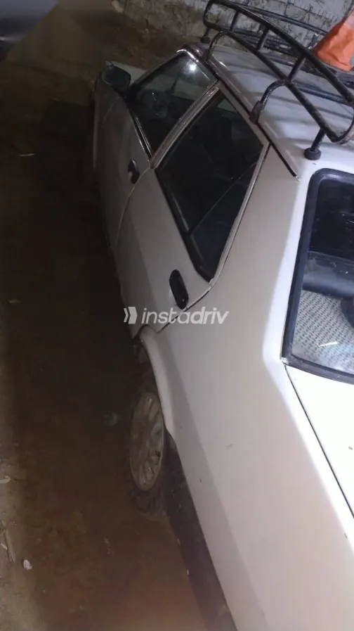 فيات شاهين 2001 أبيض مستعملة للبيع - 4