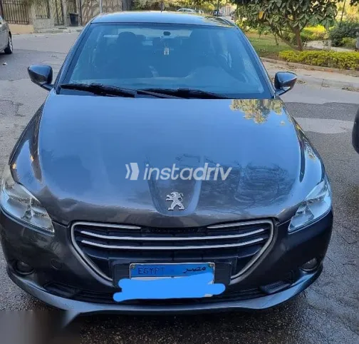 بيجو 301 2015 رمادي مستعملة للبيع - 4