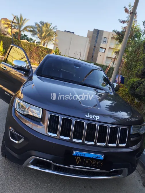 جيب جراند شيروكي 2018 أبيض مستعملة للبيع - 4