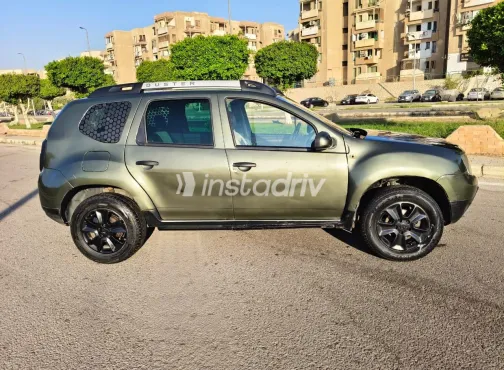 Renault Duster 2016 White Used for Sale - 6