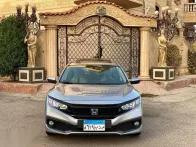 هوندا سيفك 2020 فضي مستعملة للبيع