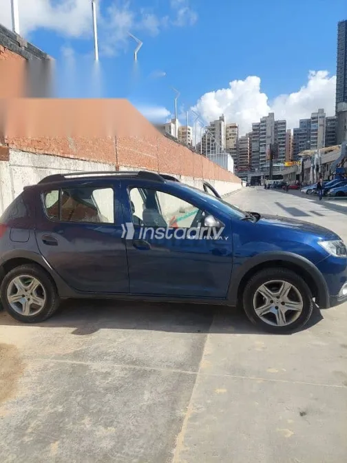 رينو سانديرو 2019 أزرق غامق مستعملة للبيع - 2