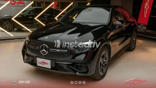 مرسيدس GLC 200 2025 أسود مستعملة للبيع - 2